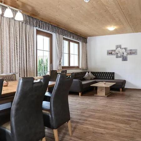 Hotter - Mit E-ladestation Zell am Ziller